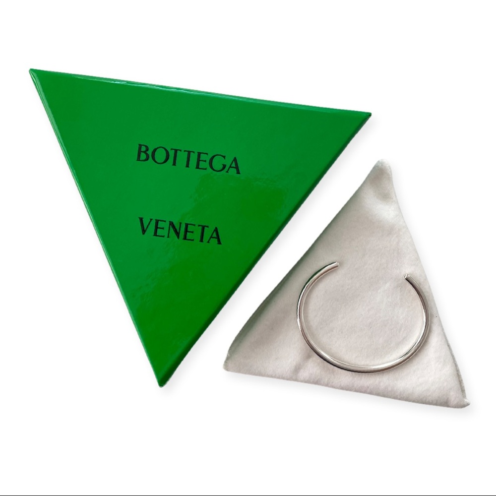 BOTTEGA VENETA men’s cuff bracelet. Sterling 925 silver. Size large.